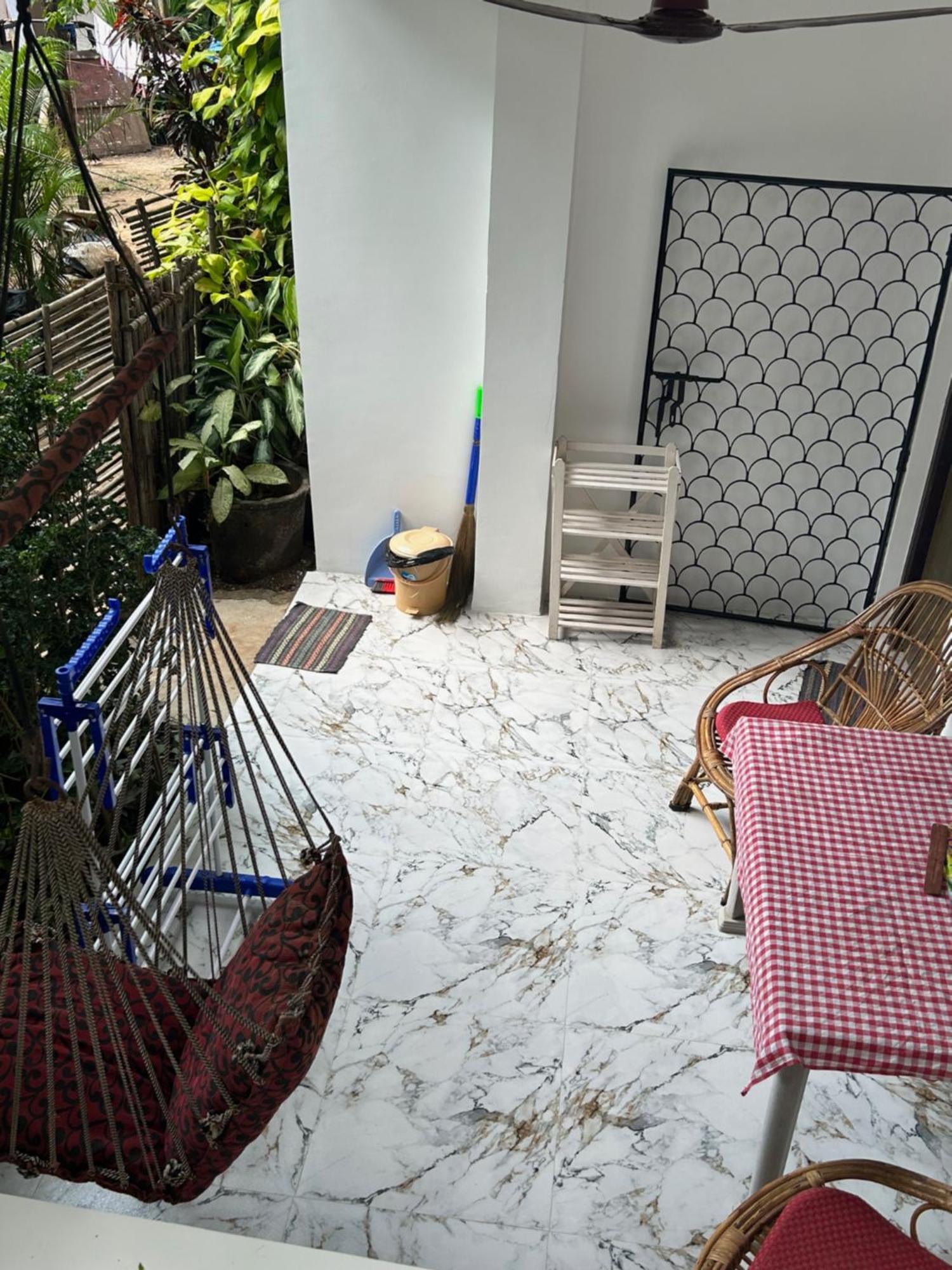 Palm Breeze