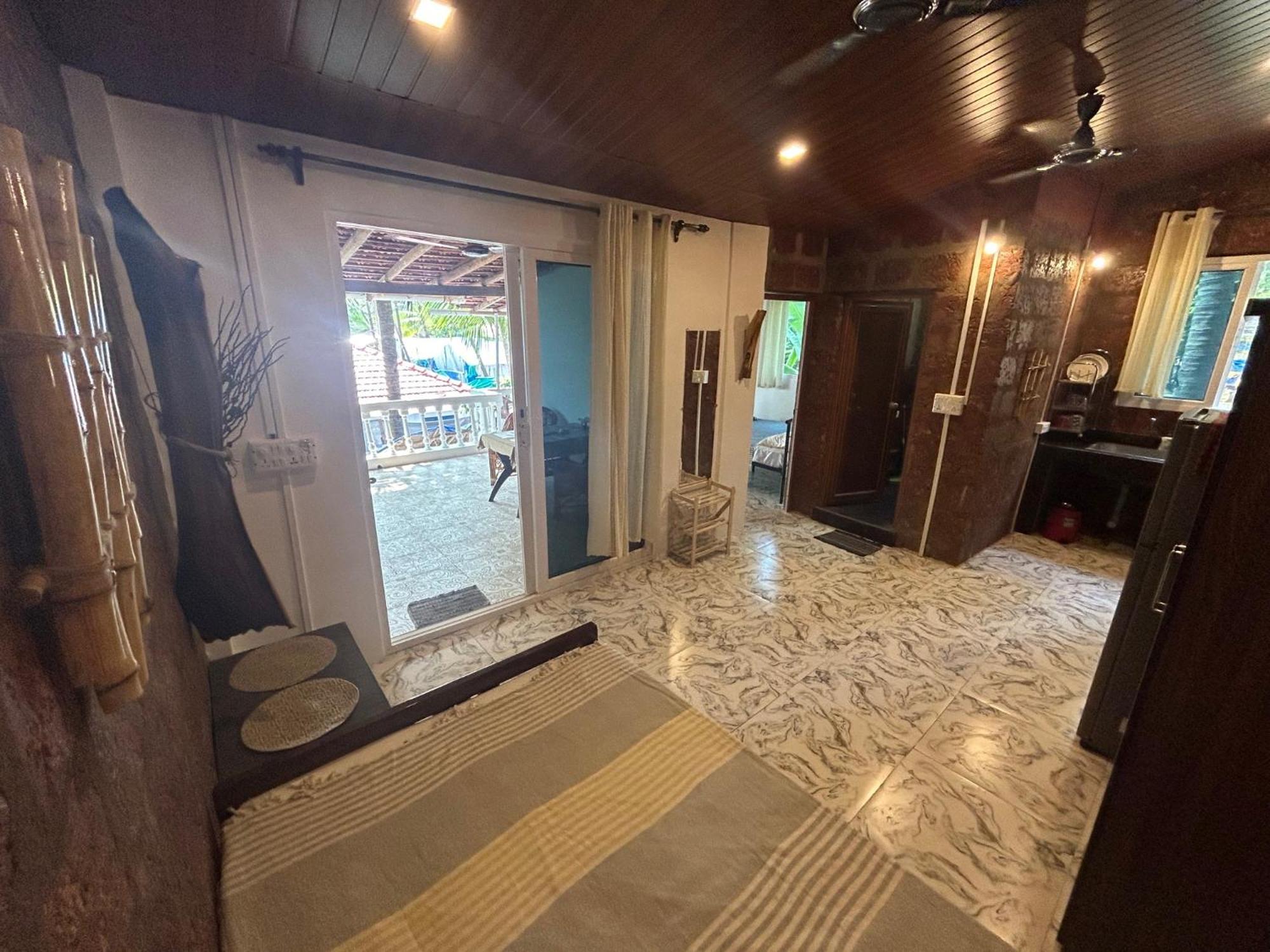 Guest house Palm Breeze *