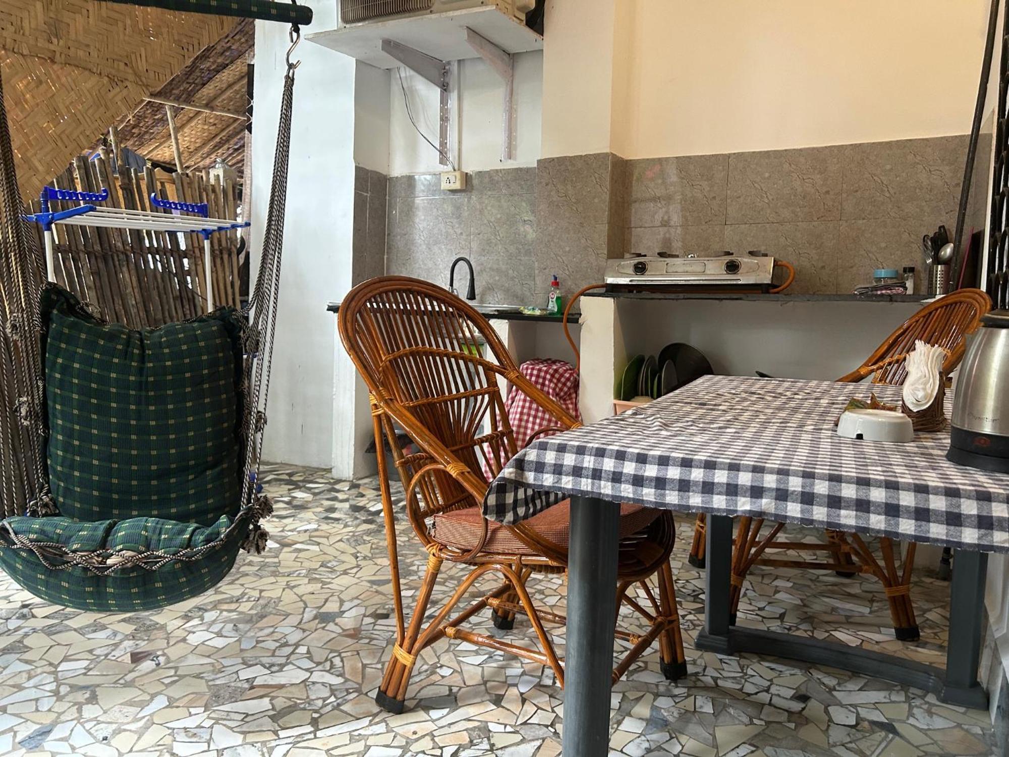 Palm Breeze Guest house *